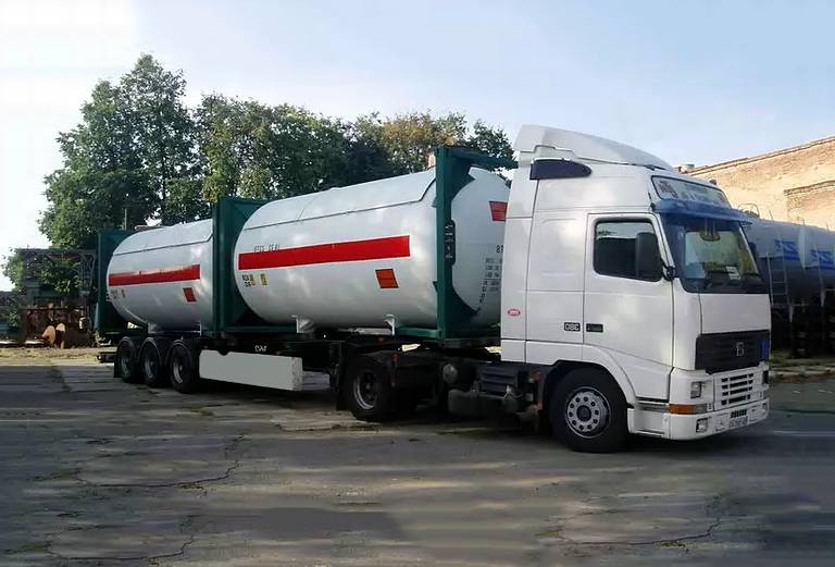 Доставка автотранспортом спец. грузов И другого из Москва в Москва
